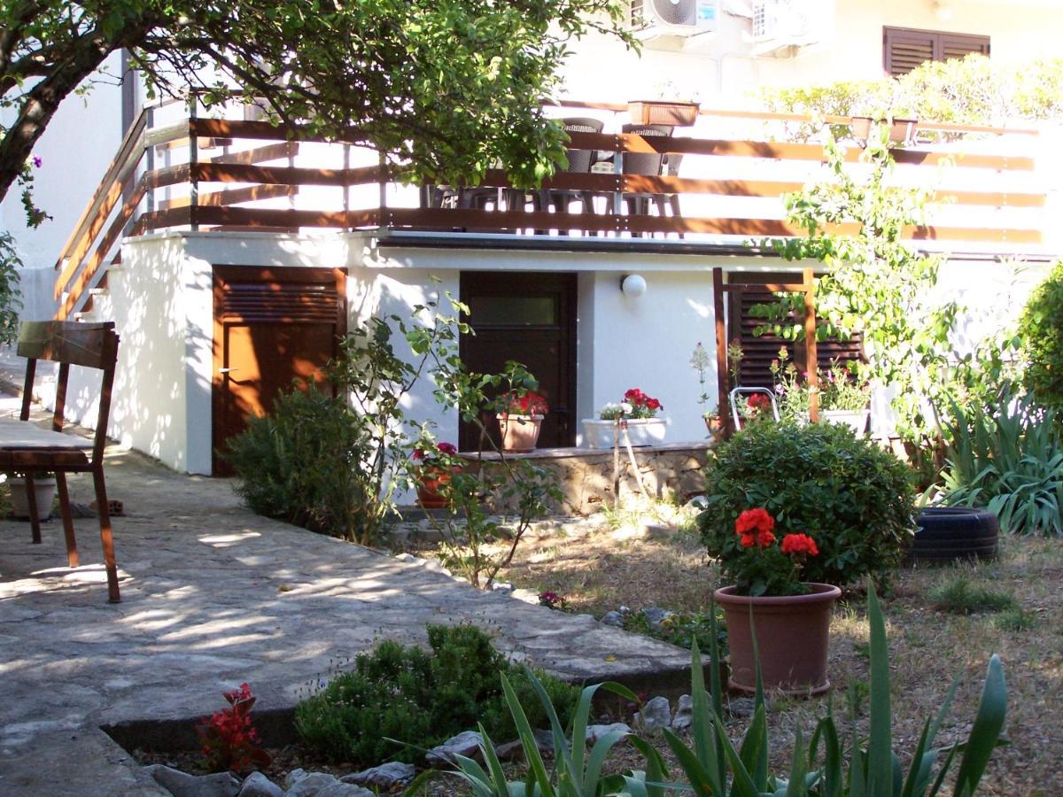 Apartments Sestan Novalja Exterior foto
